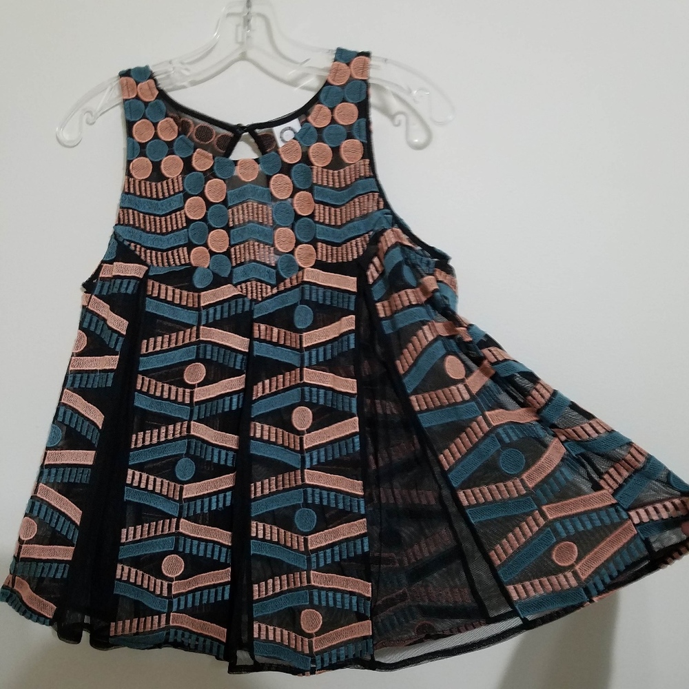 Akemi + Kin Anthropologie Kalila Embroidered Tank - Picture 6 of 8
